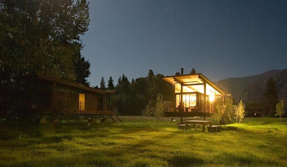 Rolling Huts Villa Mazama Bagian luar foto